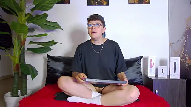 alex_noa's cam snapshot