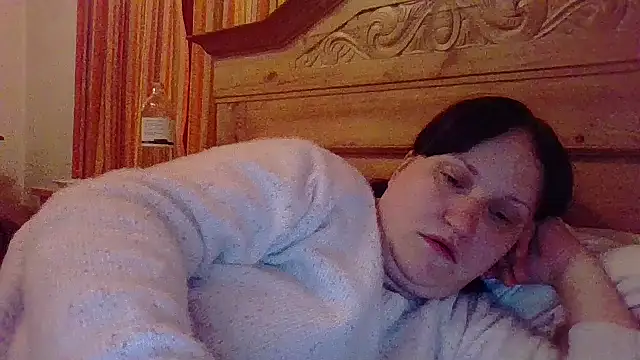 _squirty_cum_lady_'s cam snapshot