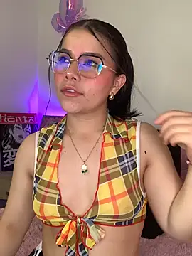 violettabond's cam snapshot