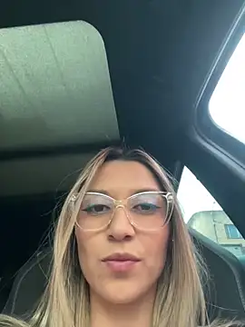 Isabella_Varella live sex cam