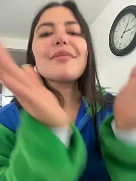 sukhakunis1 live sex cam