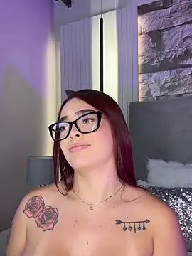 HannahCollyns live sex cam