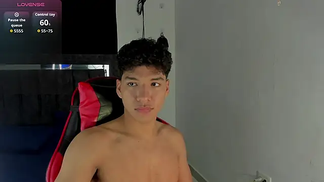 Maximiliano_Khalil's cam snapshot