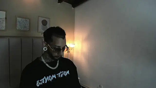 axel_valtier's cam snapshot