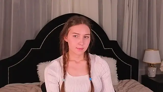 OliviaLay's cam snapshot