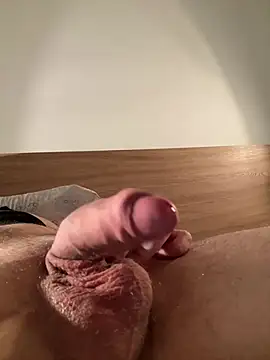 PeneSpessoUncut's cam snapshot