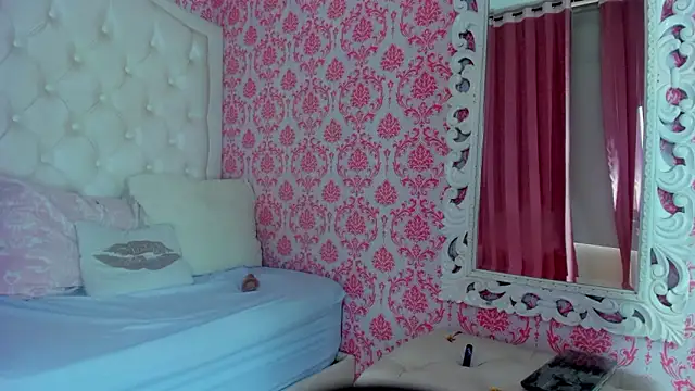 MelanySweett's cam snapshot