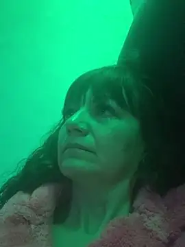 Butterfly8385's cam snapshot