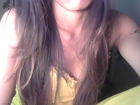 call_me_babyy's cam snapshot