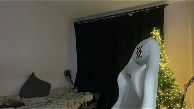 axin_burnell's cam snapshot