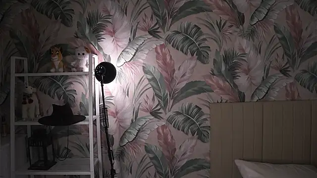 MarlinVarian live sex cam