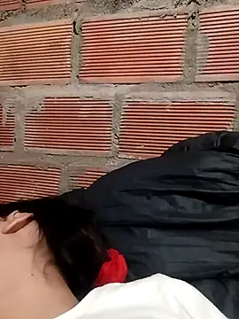 triana-hot18's cam snapshot