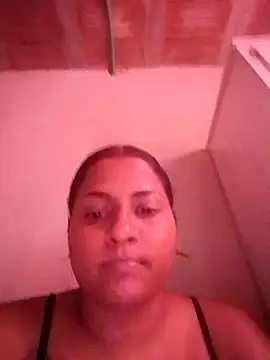 Giselabrunette25 live sex cam