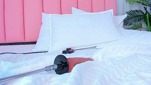 victoria_lawrence_'s cam snapshot