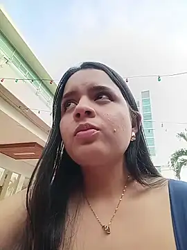 Julieth_hot-69's cam snapshot