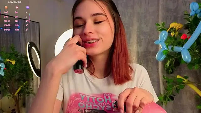 LunaraRada's cam snapshot