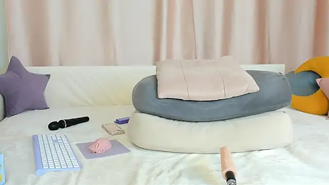 HeyGinger live sex cam