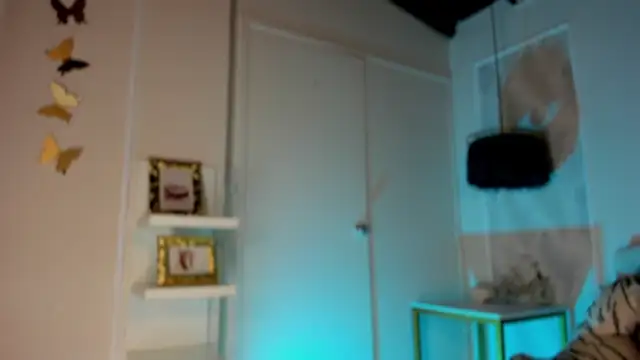 niicole_garner's cam snapshot