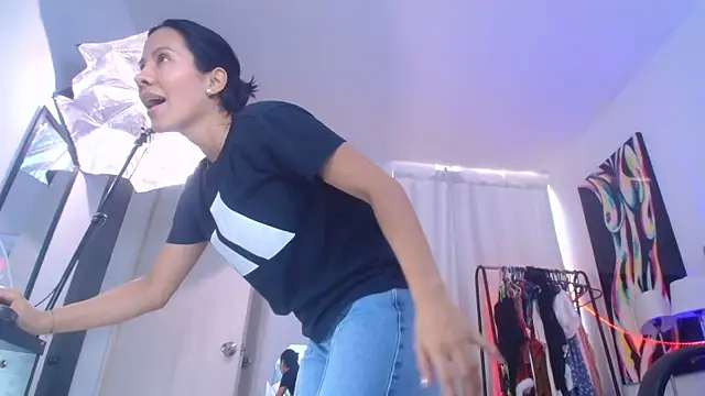 lizzy_squirt's cam snapshot