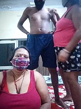 LoveOnStream's cam snapshot