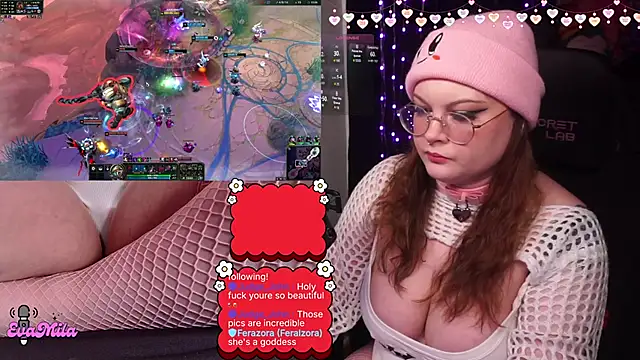 evamila's cam snapshot