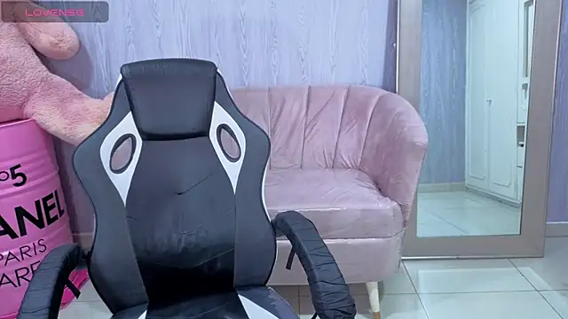 Isabellanoir_a's cam snapshot