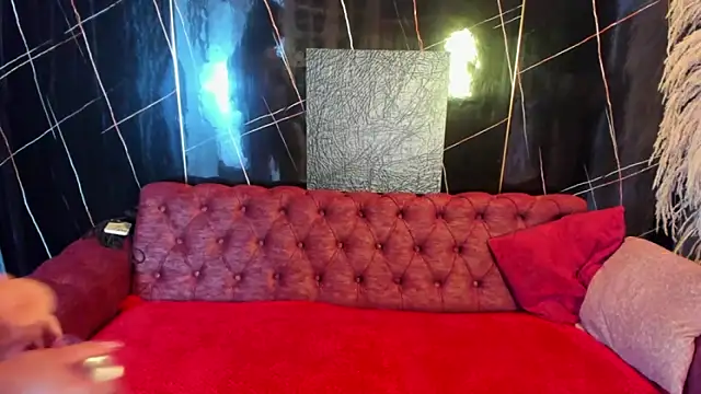 Isa_And_Natasha's cam snapshot