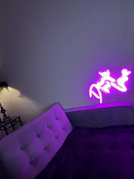 Carmel_Louise's cam snapshot