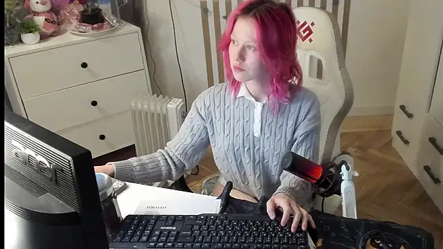 Silly__Milly's cam snapshot