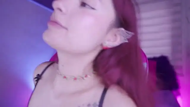 Rebecah_1's cam snapshot