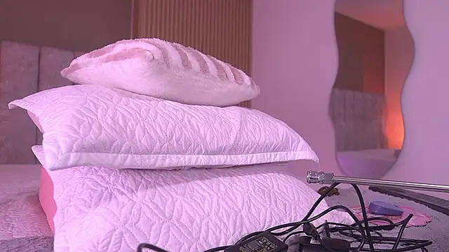 sam_lewins's cam snapshot