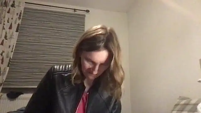 Kittymarlene's cam snapshot