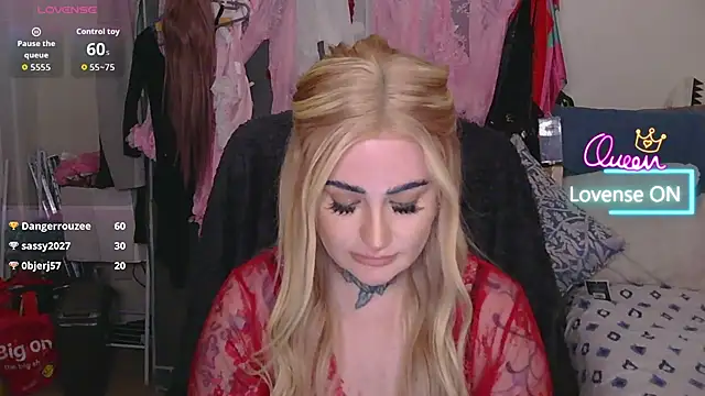 Inkedplaydoll's cam snapshot