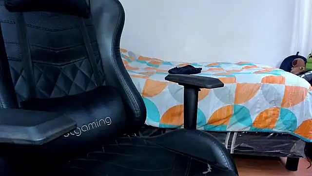 Tommy_Bred live sex cam