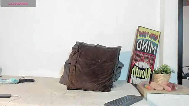 StefanyMiler live sex cam