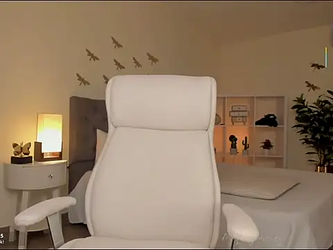 missvancouver's cam snapshot