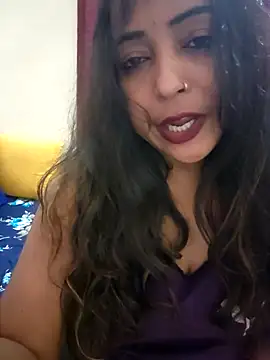 Hotbhabi305's cam snapshot