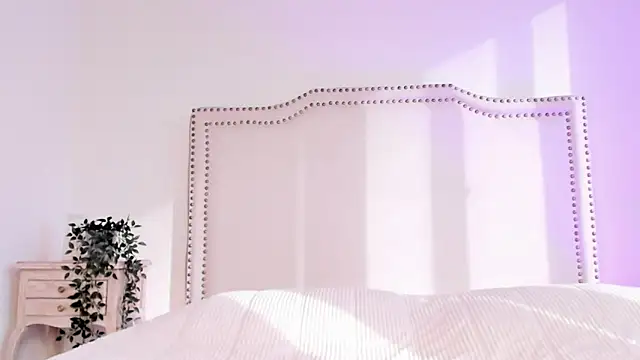 Charlote_Harper's cam snapshot