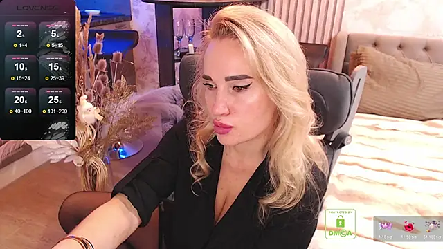 FreeBerryMILF's cam snapshot