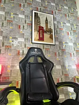 katy_handerson's cam snapshot