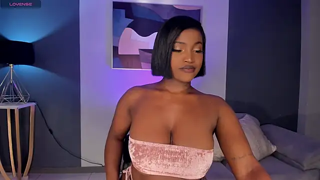 SavannahStorm's cam snapshot