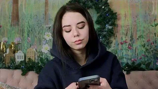 IvoryWood_'s cam snapshot