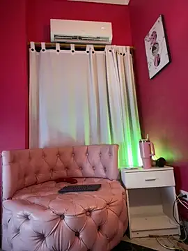 IriaLux live sex cam