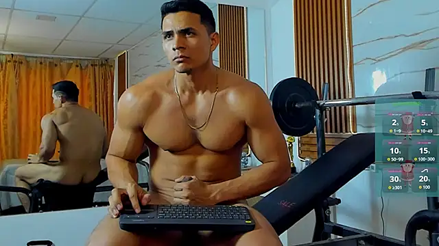 ChoreyTaiylor live sex cam