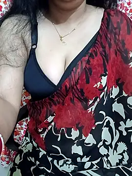 Priya_Boudi live sex cam