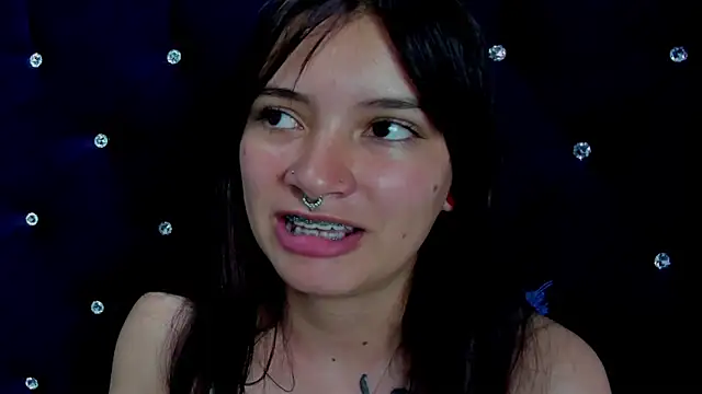 nahomy_glow's cam snapshot