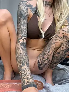 mc-Olivia live sex cam