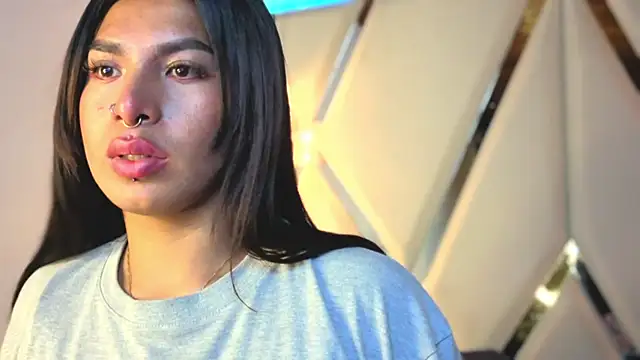 MeelFox's cam snapshot