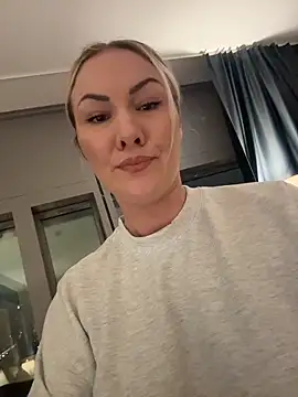 NastyMilf_ live sex cam