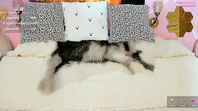 Maryelle's cam snapshot